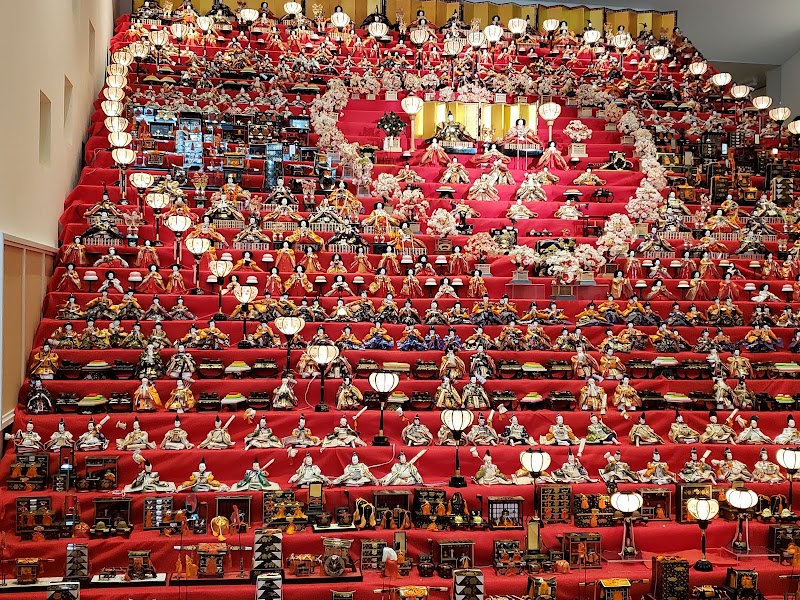 스자카 삼십단 천체 히나마쓰리