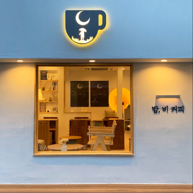 신오쿠보 한국타운 카페촌