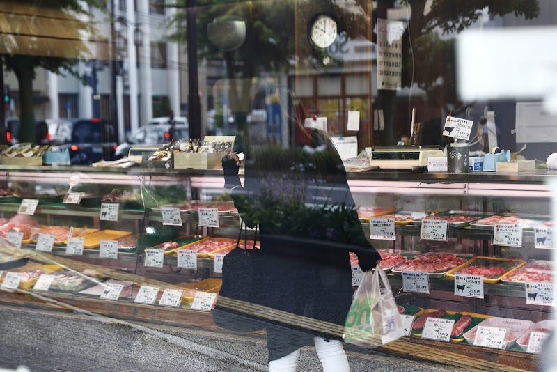 카네요시 야마모토 레스토랑 티파니