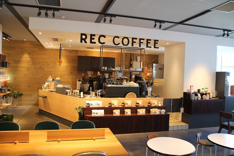 REC COFFEE 하카타마루이점