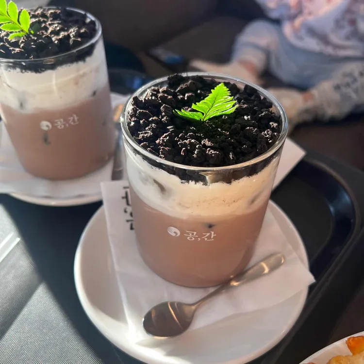 베이커리카페 공간