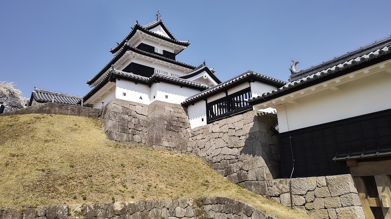 시라카와 코미네성