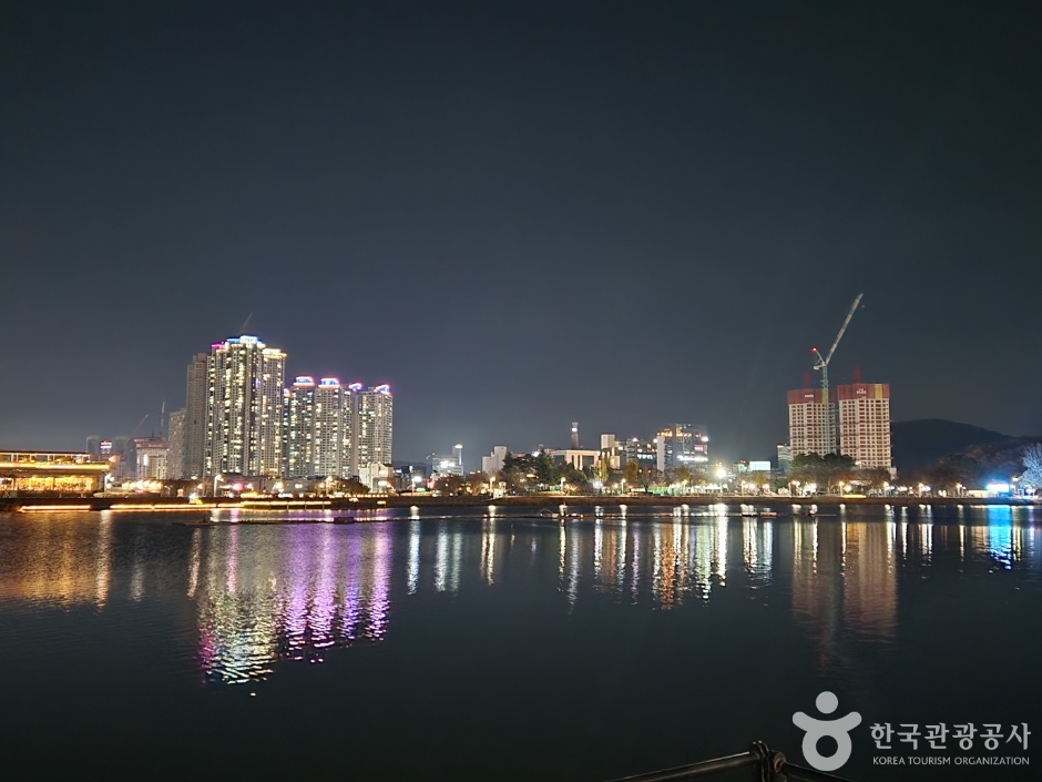 수성못 음악분수