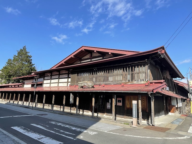 中町こみせ通り