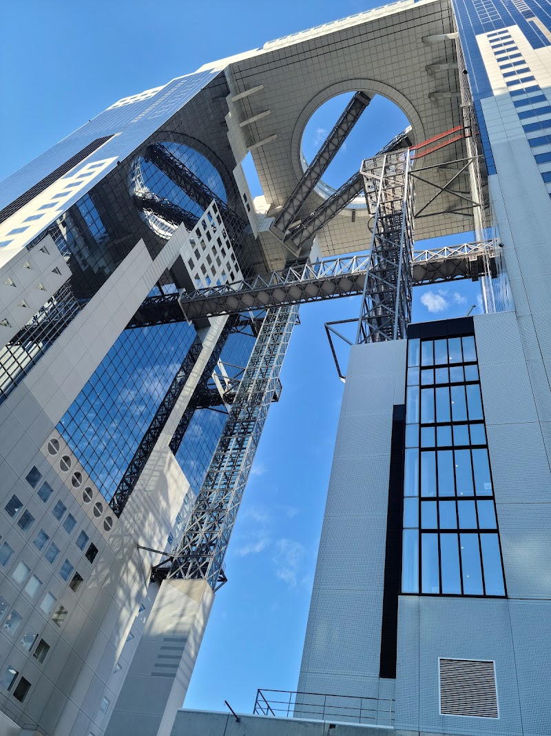 梅田スカイビル空中庭園展望台