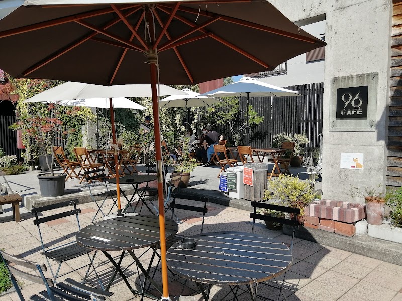 96CAFE黑壁