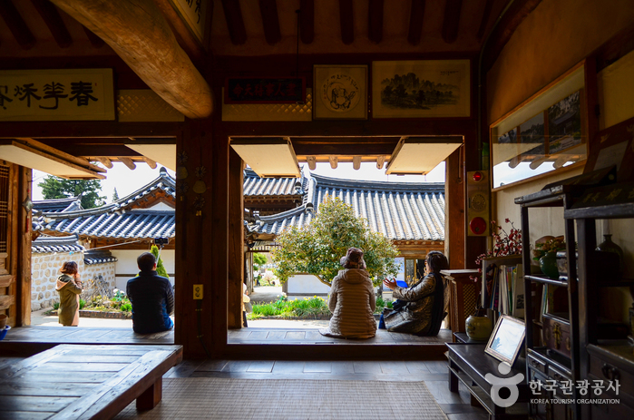 서산 유기방가옥