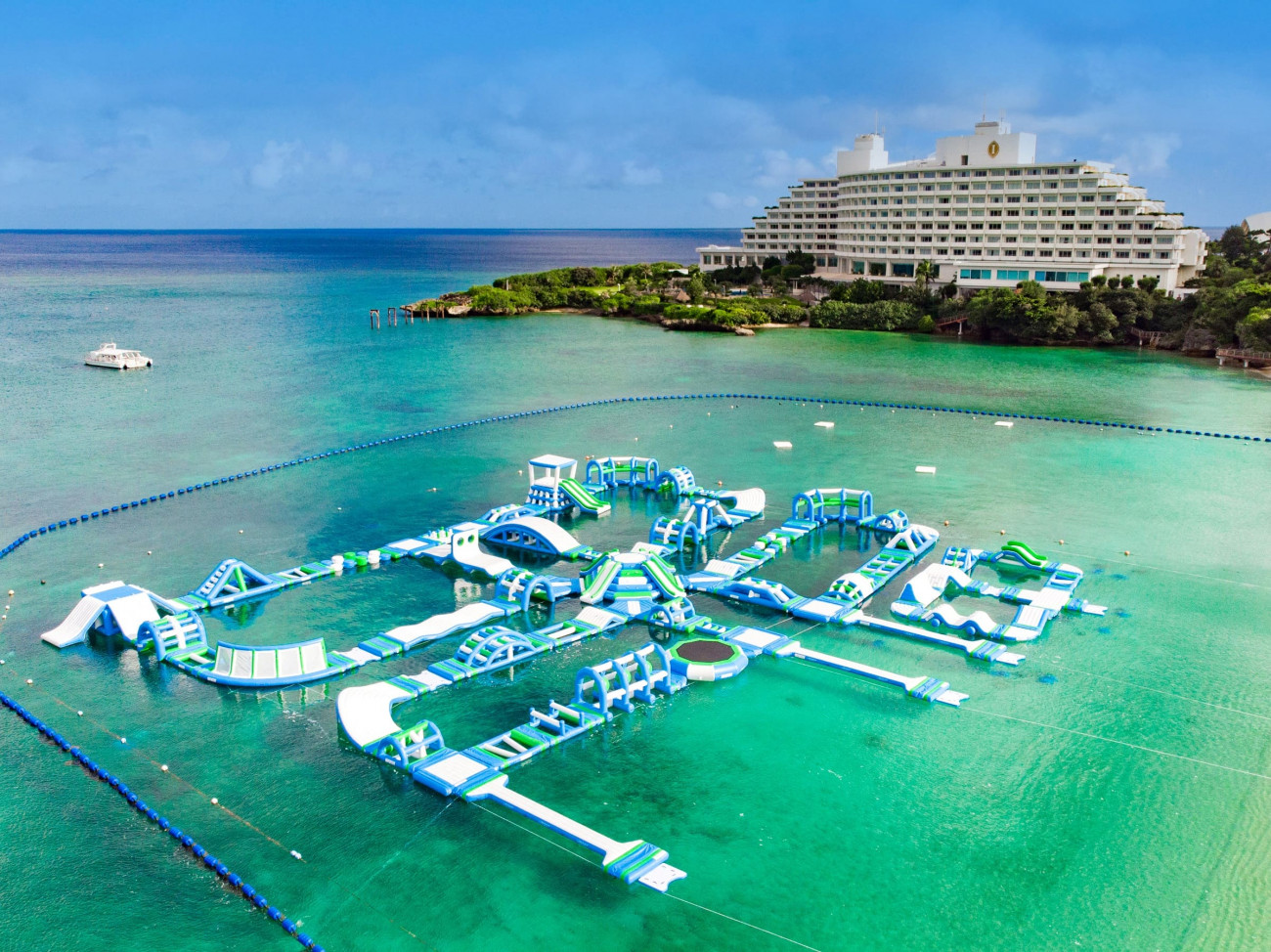 나미노우에궁 인근 오키나와 수상 어트랙션