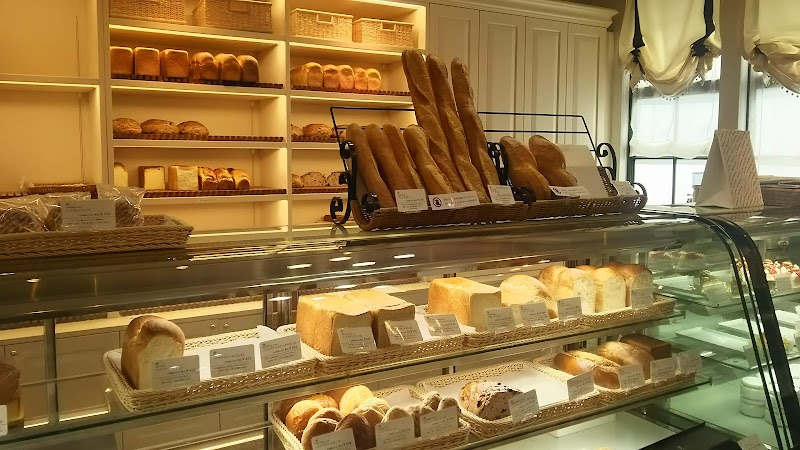 カフェ フロインドリーブ 生田店