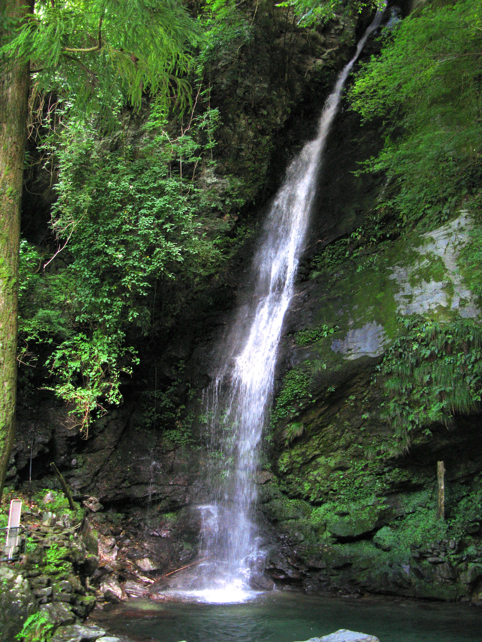 비와노타키 폭포