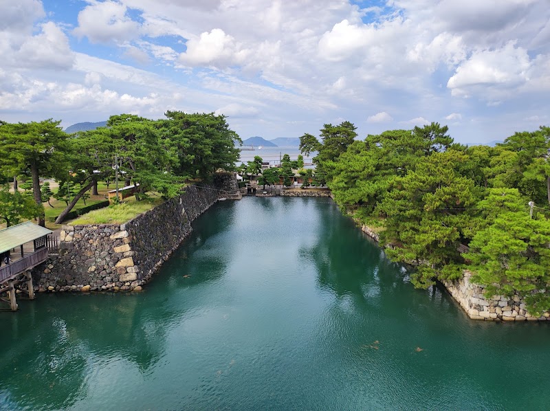 다카마쓰성 다마모 공원