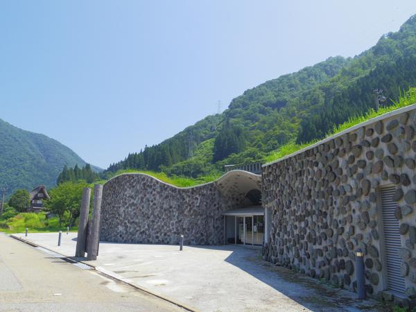 도야마현 미술관 옥상 정원 (오노마토페의 옥상)