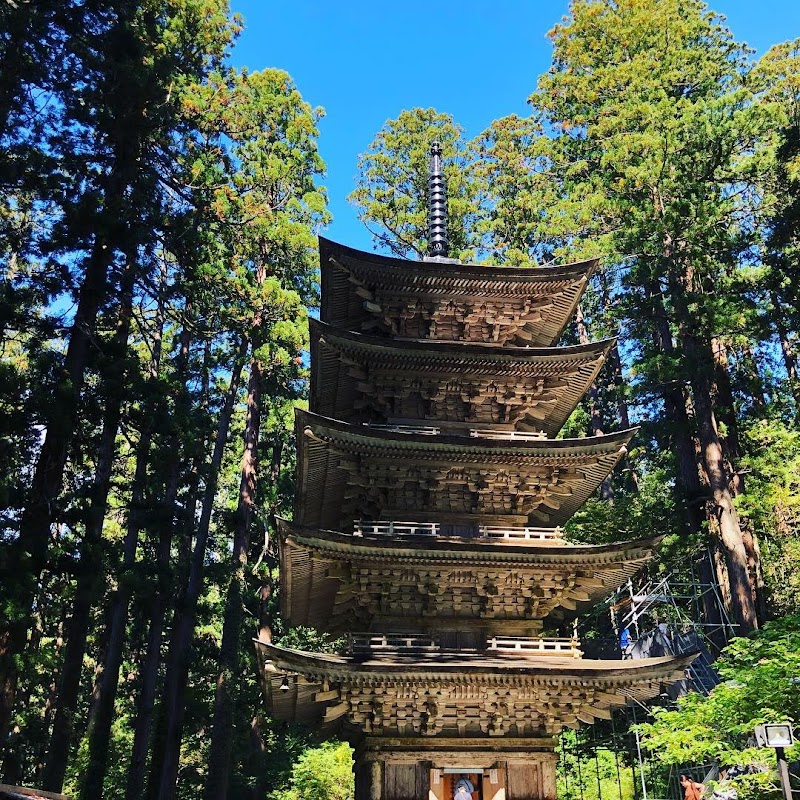 하구로산 오층탑 (국보)