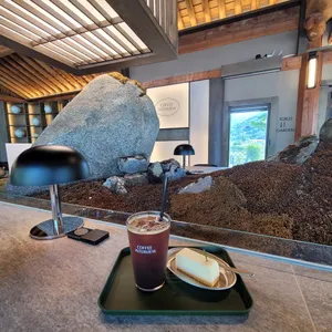 커피인터뷰 동학사점