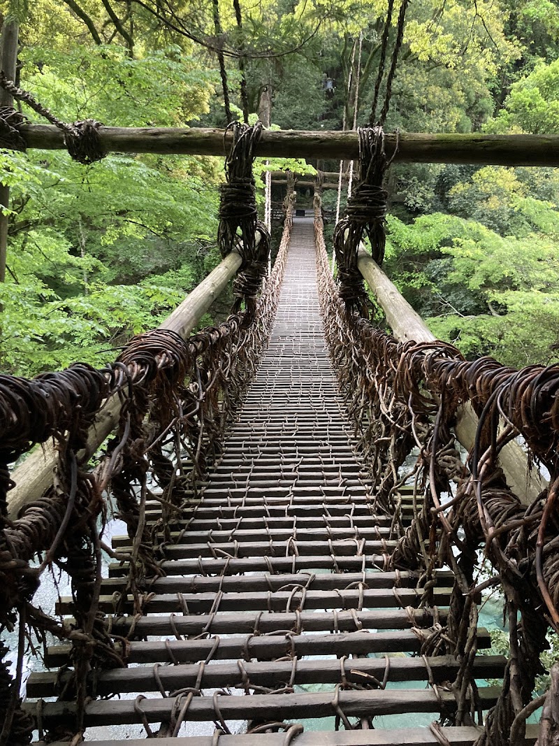 이야노 가즈라바시