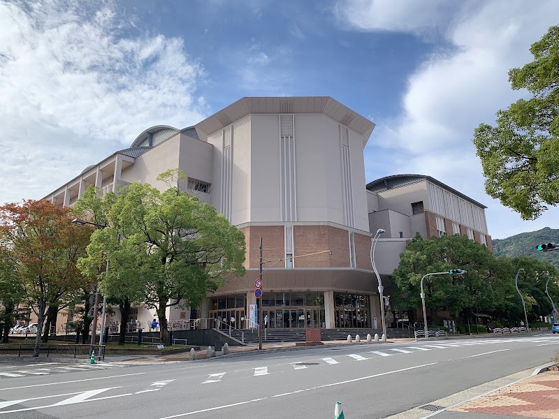 나가사키 브릭홀