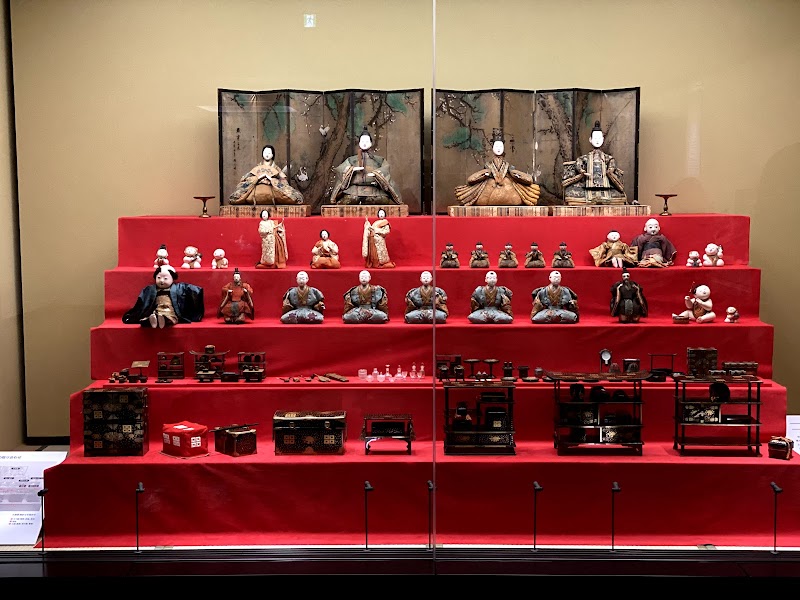 이와츠키 인형박물관