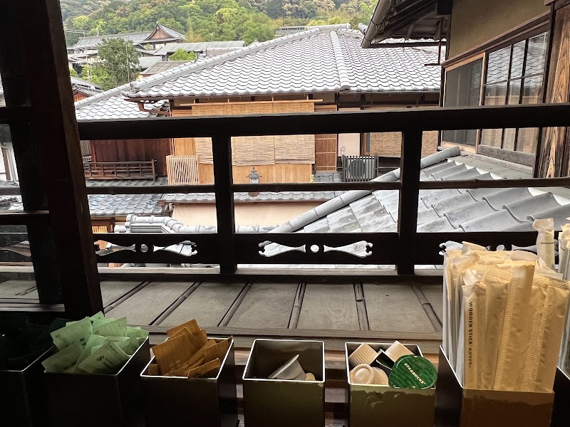 스타벅스 니넨자카점