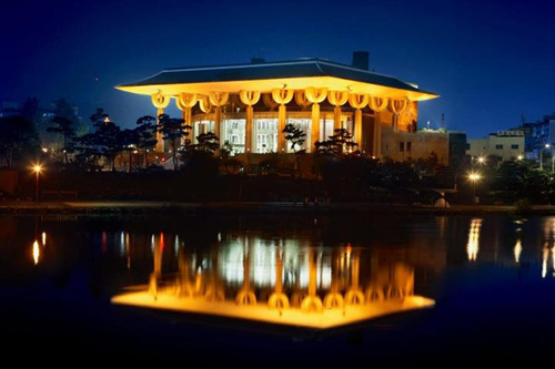 경남문화예술회관