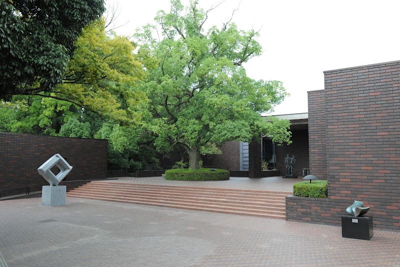 구마모토 현립미술관