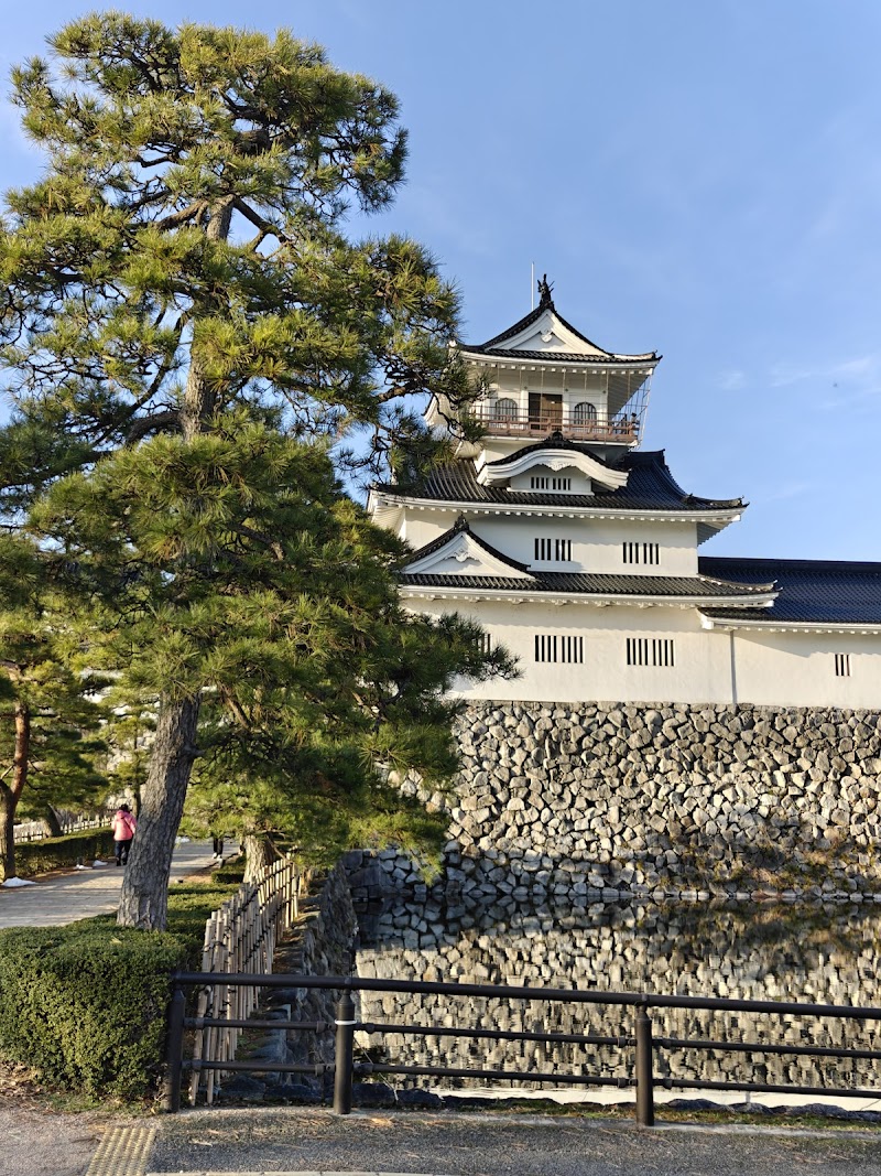 도야마성 / 도야마시 향토박물관